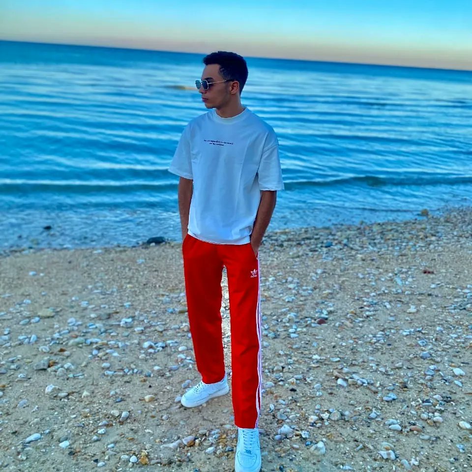 _omar_ma7moud_'s tweet photo. 🖤⚡ https://t.co/BlAr8rUH27