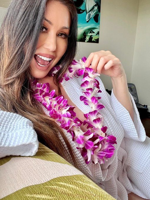 have a wonderful day! 🌸🐬😘 https://t.co/nsUFypwgBb