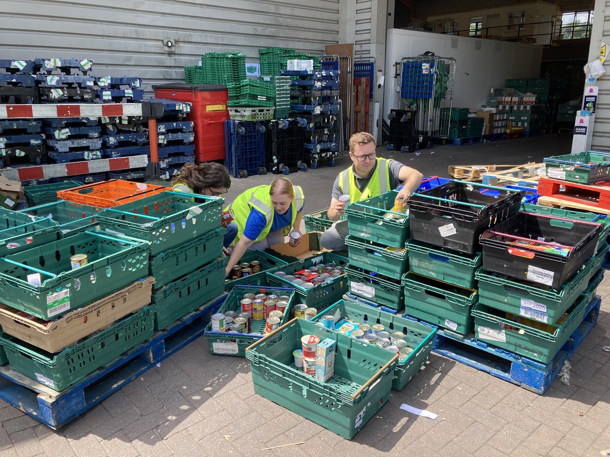 areynolds_112's tweet photo. Huge thanks to the team @FareshareSC for having a group of us to volunteer today as part of #NetFest - getting office based @FareShareUK staff out to regional centres to pitch in with the hard work that goes on every day sorting food to be delivered to charities across the region https://t.co/YlyVYSIUMf