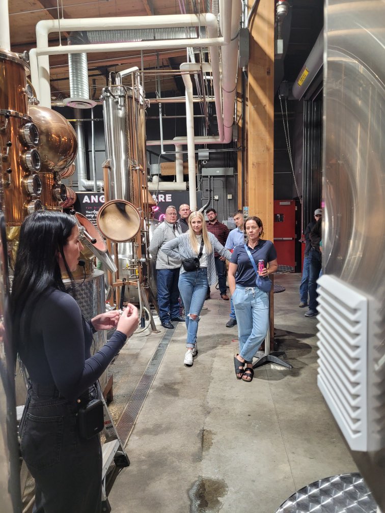 ExceedGrain's tweet photo. This past week the Exceed team met for training, tours and networking!
The team toured Lucky Bastard Distillery and went to Winston’s after!
#Exceed #ExceedTeam https://t.co/Co7WoHaiFc