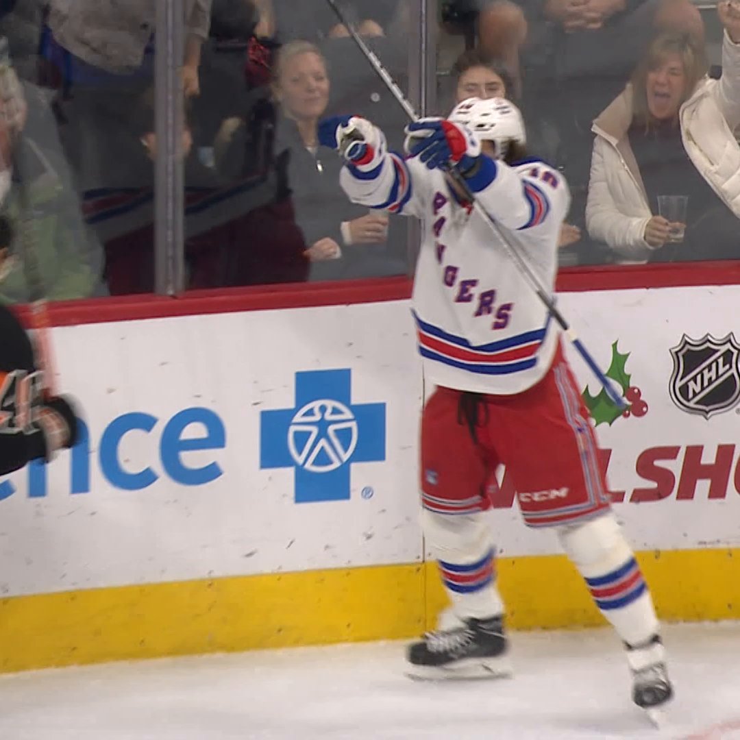 RT @RangersMSGN: The Breadman. Artemi Panarin.

#NYR https://t.co/I76T2VOTKQ