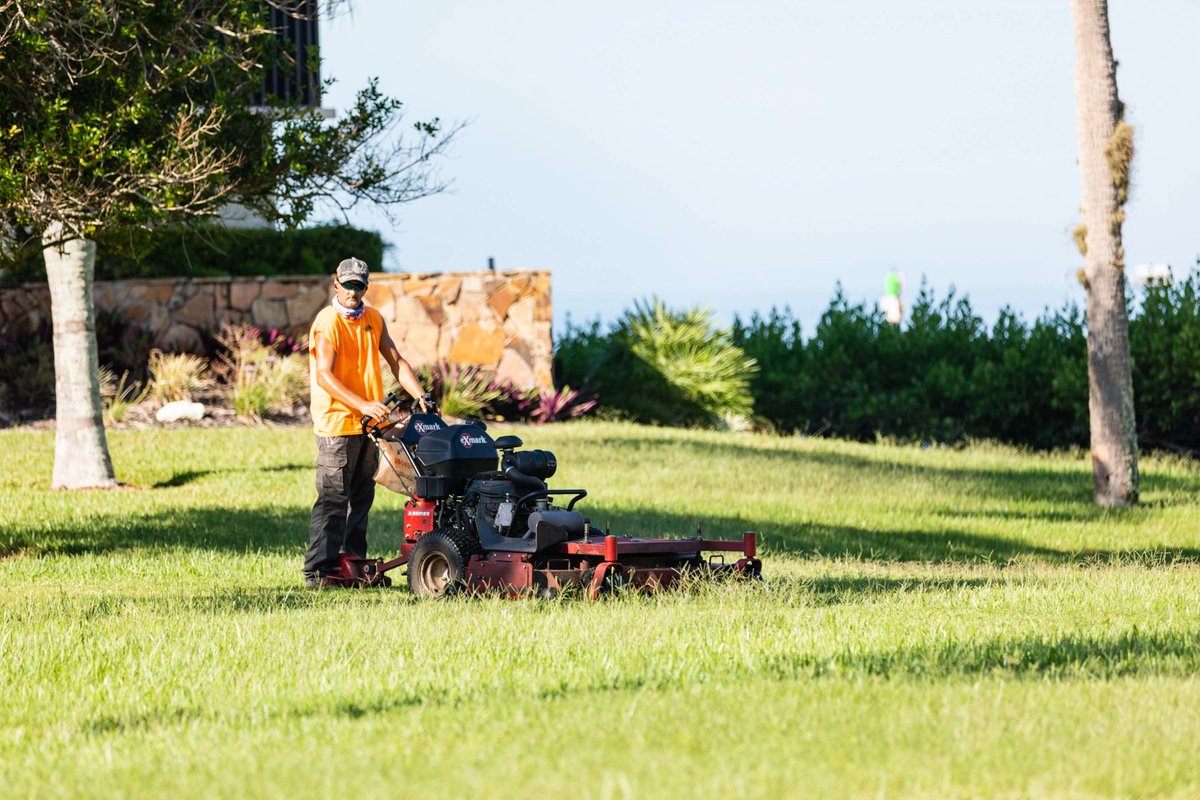FLProLandscaper's tweet photo. Is your property starting to look a little untamed? Give us a call, and let us get everything looking nice and neat again for you! https://t.co/oyZpYzfdgt