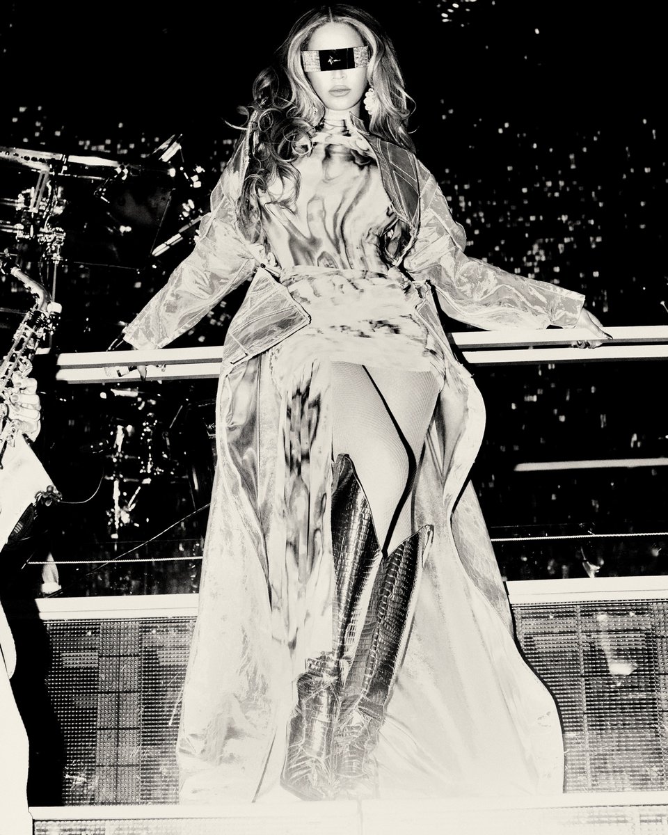 beyhivecombr's tweet photo. MOTHER! https://t.co/TZlwtk1I5w