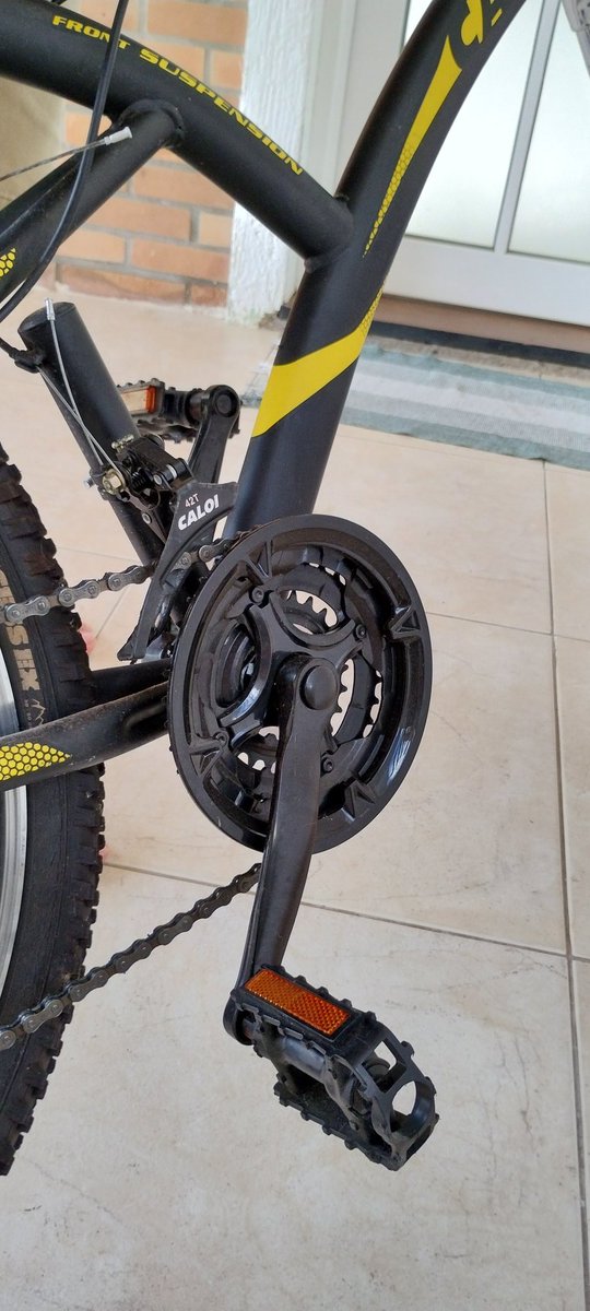 _salamynho's tweet photo. Oi gentes! Estou vendendo minha bike por motivos de $$

Caloi Andes 2022 
Aro 26 - 21 marchas 
Pouco usada e em excelente estado
R$800 reais 

Se vc não vai comprar, curte e dá um rtzinho pra me ajudar, obrigada! https://t.co/XFLAkbK767