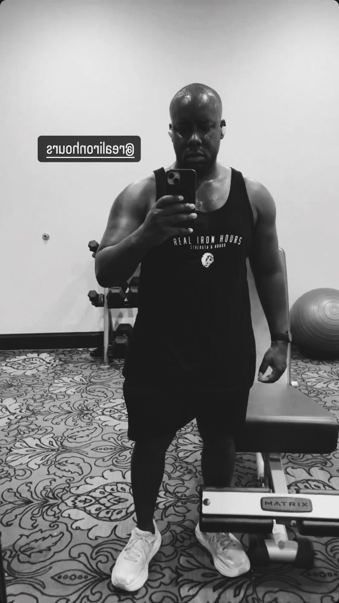 RealIronHours's tweet image. Shout out to @royalskegee in the Strength &amp;amp; Honor tank. ⚔️🦾

Did you train today?