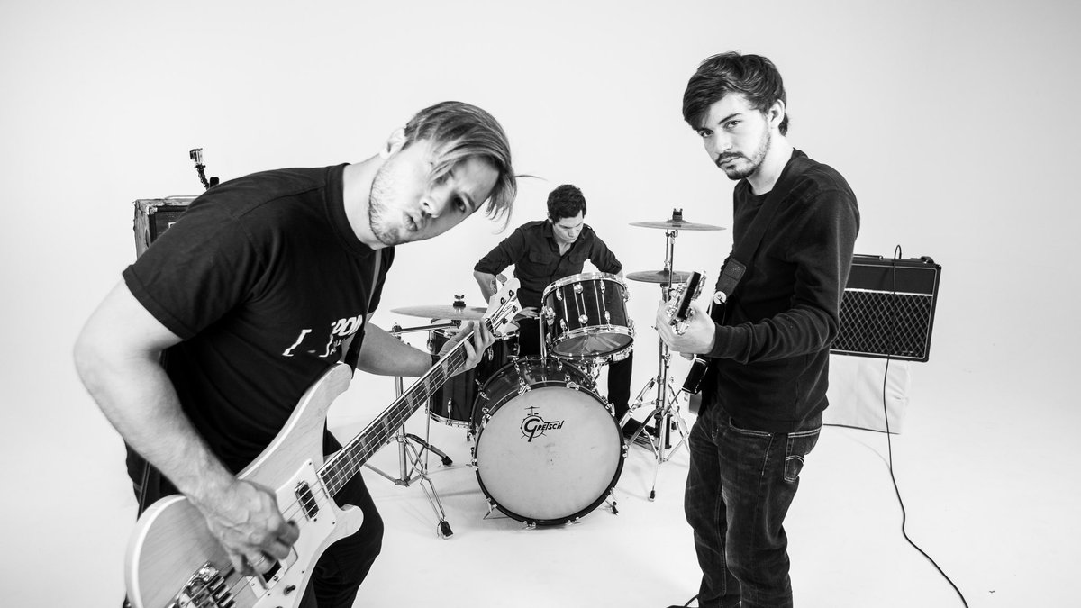 Hace 8 años hicimos el video de #LaApertura de <a href="/ArawatoMusic/">ARAWATO</a> 

🫡 <a href="/PointMediaLabel/">PML</a> <a href="/TopoMaseda/">Topo Maseda</a> <a href="/RodrigoSolo_/">Rodrigo Gonsalves</a> <a href="/luisjimenezb/">Luis Jimenez</a> <a href="/cimperatori/">Carlos Imperatori</a> <a href="/compigerardo/">Compigerardo</a> @GP_Motion