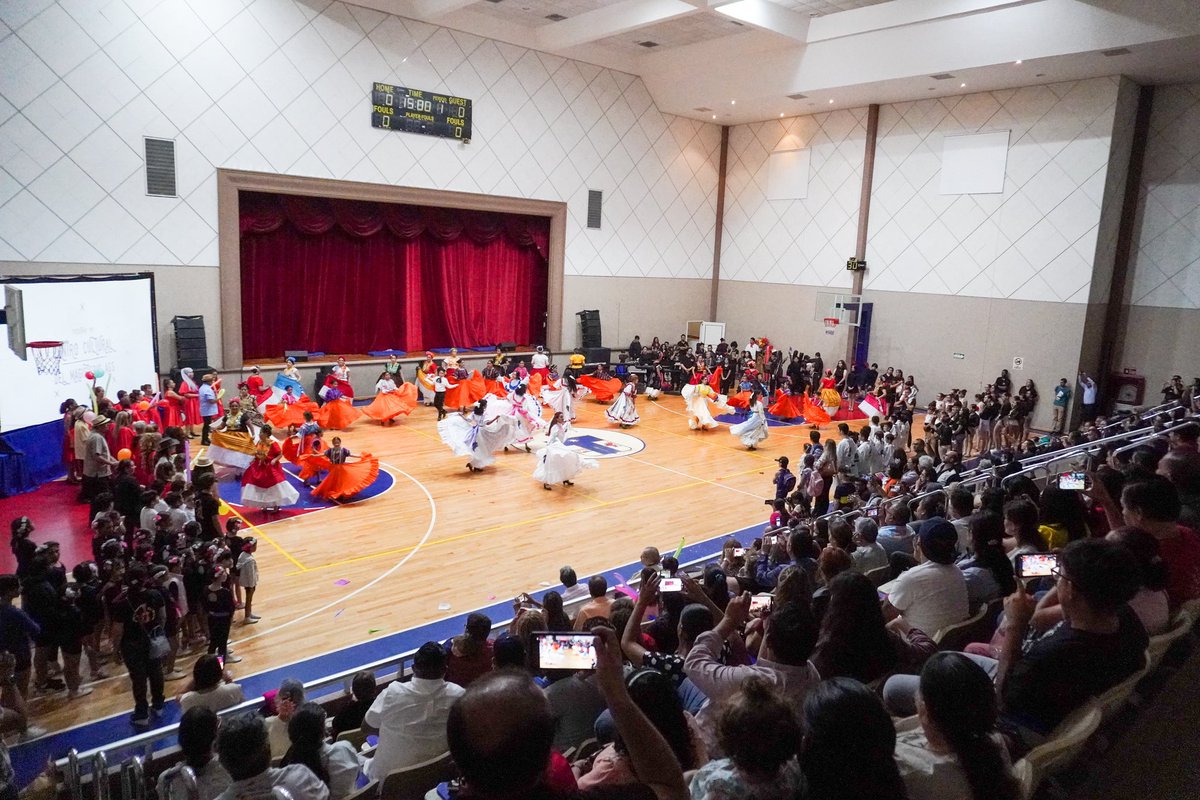 SNTEAgs's tweet photo. 🔸El Centro Cultural del Magisterio de la Sección 1 del SNTE clausuró de gran manera la edición 2023 de sus cursos culturales, deportivos y pedagógicos, que en esta ocasión se englobaron bajo el nombre de “Sumarte”.

#SNTEcontigo☝🏼 https://t.co/8rlWoCTn9D