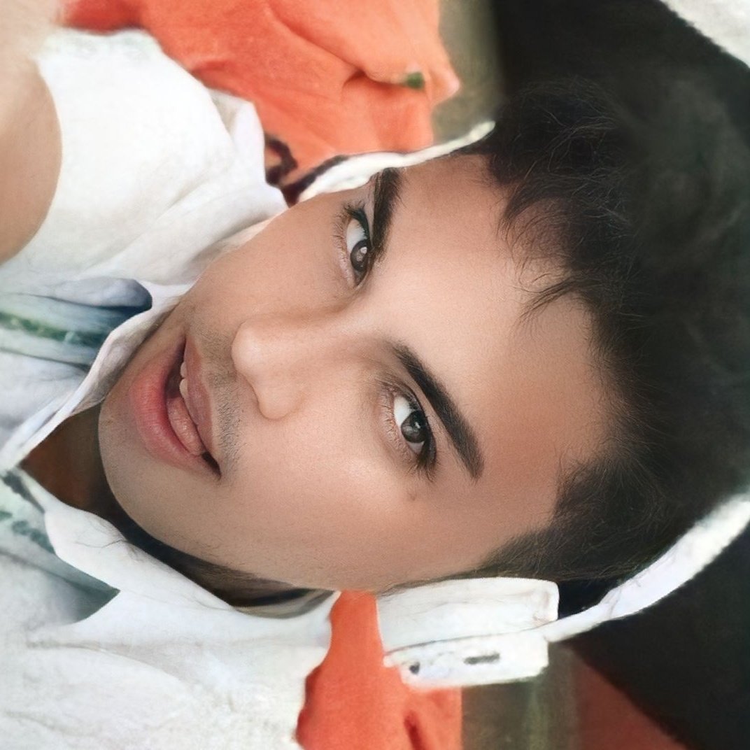 JohnAnog5's tweet photo. #NewProfilePic https://t.co/Z4ssNPMGx1