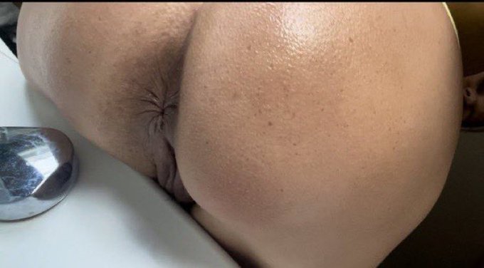 💩 videos &amp; messy anal videos available to purchase 😽🤍 DM ME;) https://t.co/wRpUf0bde1