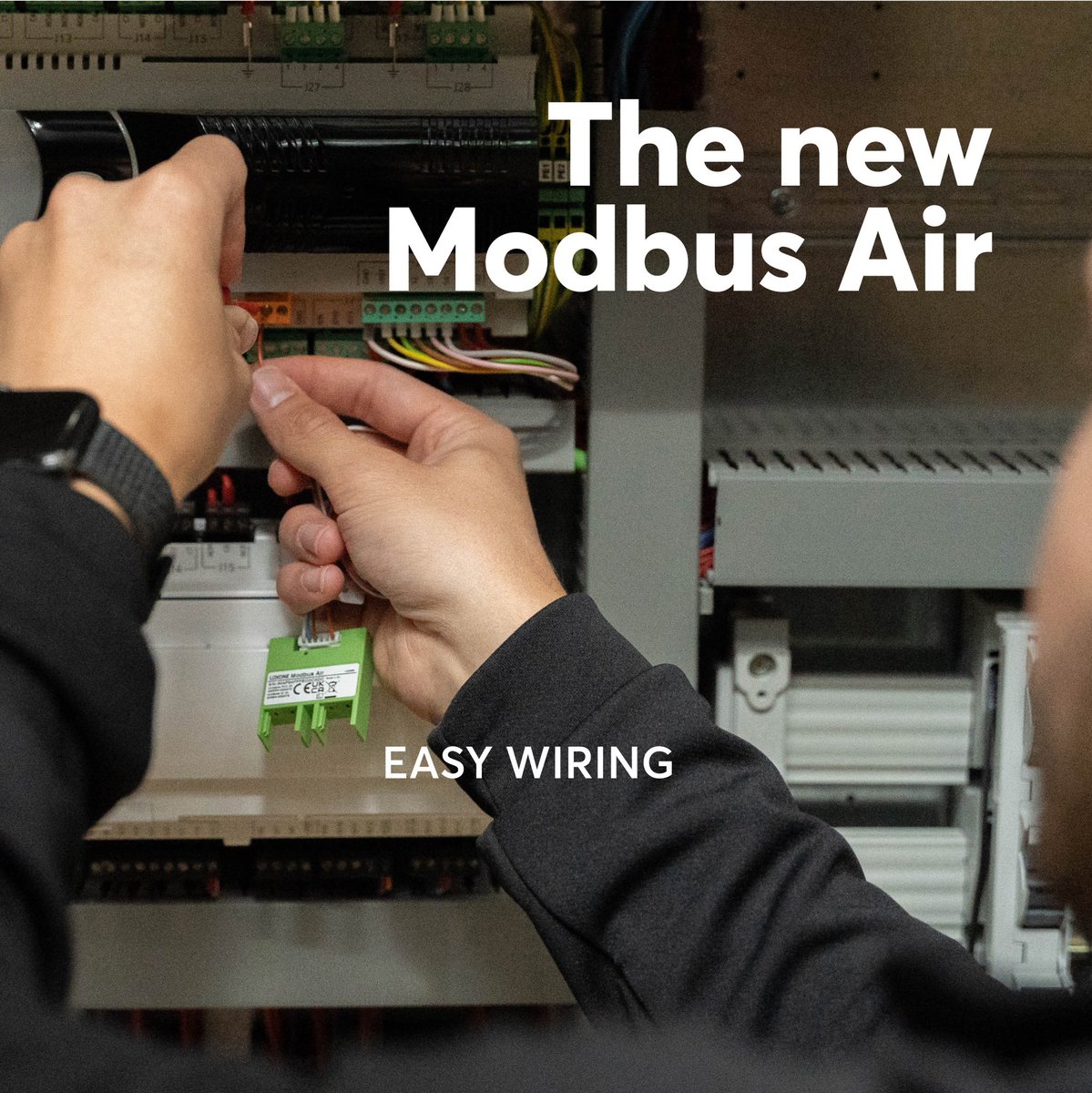 oix_automation's tweet image. Este cacharrito va traer mucho de que hablar ¡¡¡¡ Una pasarela loxone air a modbus ¡¡¡ Por fin podremos integrar los inversores fotovoltaicos, medidores de consumos, aerotermias, fancoil, directamente ;) 💪😍

Gran producto @loxone @loxone_es

#Loxone #modbus #modbusrtu