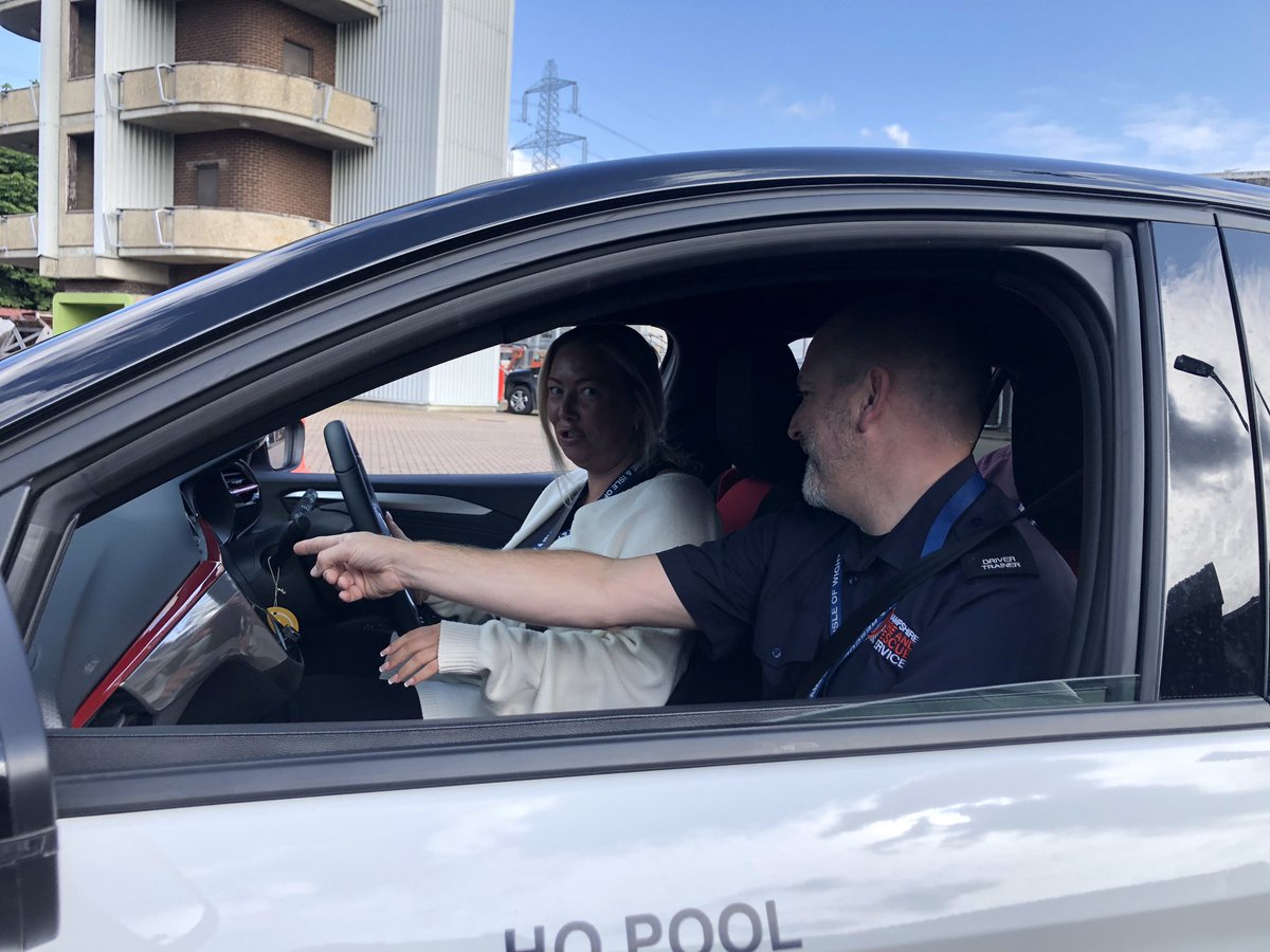End of Day 1 of the Driver Training #electricvehicle event, an opportunity to showcase some EV’s in use by the service along with kindly loaned demonstrators from <a href="/Tesla/">Tesla</a> and <a href="/HantsPolice/">Hampshire Police</a>, answering questions regarding driving and charging processes.