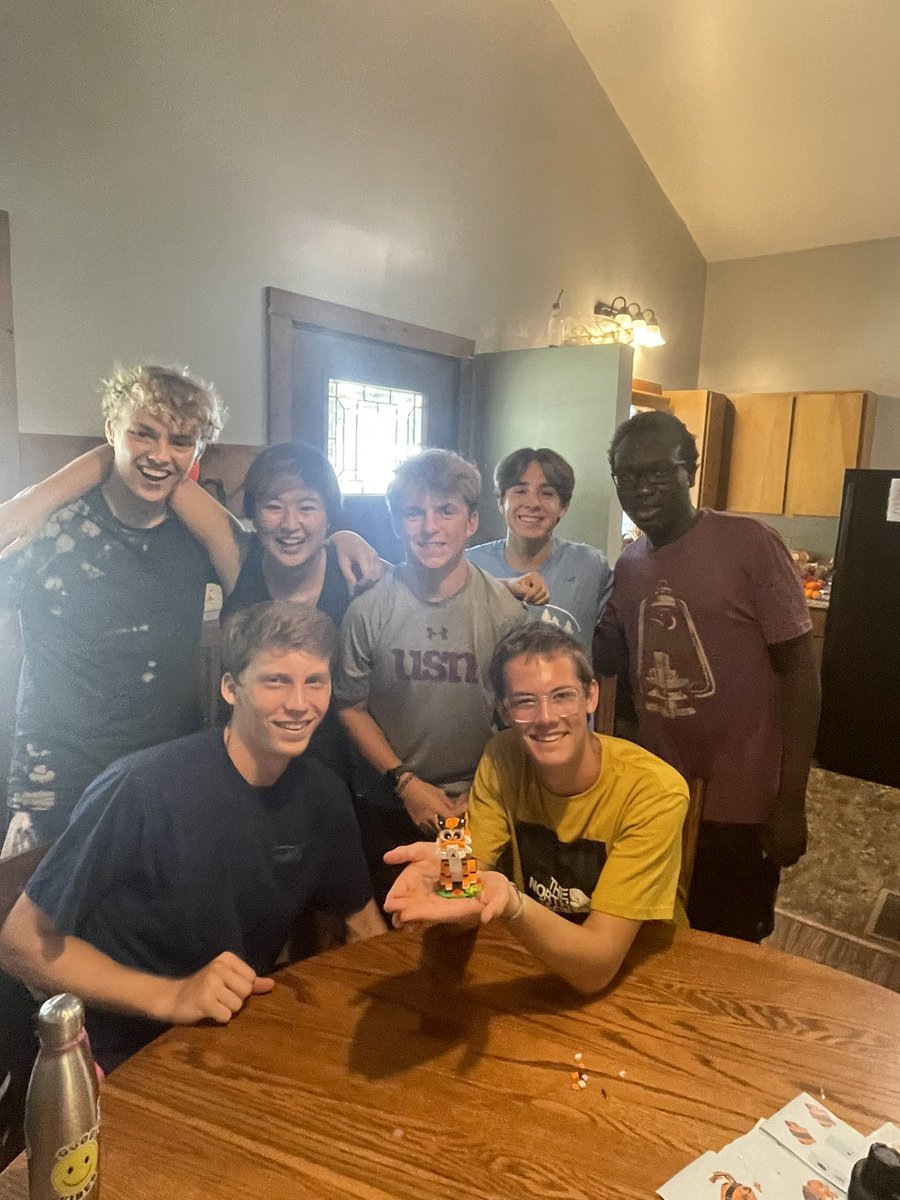 USN cross country and track & field tweet media