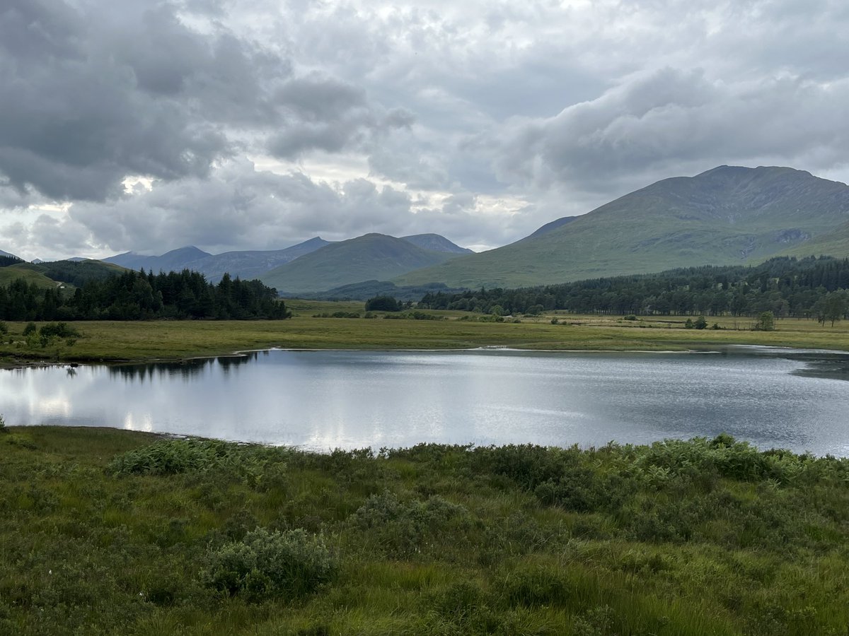 TravellingTrev's tweet photo. Back in 🏴󠁧󠁢󠁳󠁣󠁴󠁿 for a couple of weeks of ⛰️ #TyndrumInn #Munros #ChickenPakora https://t.co/qwjZvGvEOS