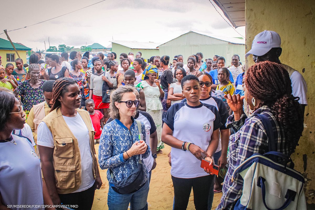 samuelioron_NGO's tweet photo. Exciting visit by Julia Kroger, Head of Dialogue and Partnership Service (DPS), to Markurdi! We toured IDP camps, facing challenges but fostering commitment for sustainable solutions. Grateful to Misereor for immense support! #HumanitarianCrisis #IDPCamps #EqualAccessDB https://t.co/jbwBTvRMDA