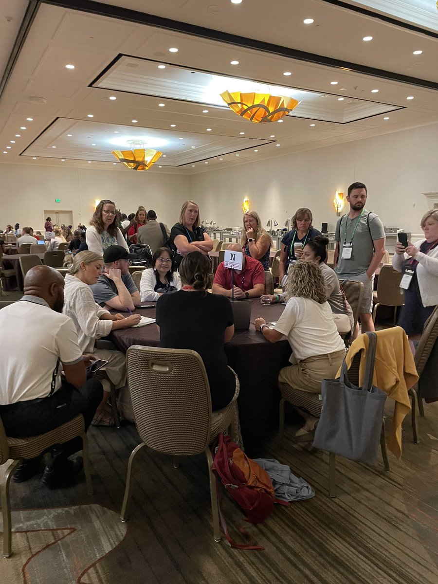 AMLE's tweet photo. Speed learning is one of the best parts of the Leadership Institute—attendees presenting high-impact ideas from their own experience. We have the privilege of also hearing from a great pre-service teacher leader! The energy is palpable! #AMLELeaders https://t.co/oVgerj6380