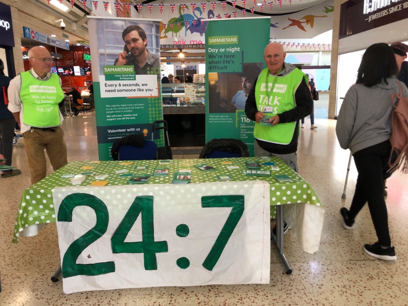 LutonSamaritans's tweet photo. Yesterday was Samaritans Awareness Day, and we were delighted that the Mall allowed us to tell people about our 24/7 service.  We listen around the clock, seven days a week! https://t.co/pkUvLxIWqg