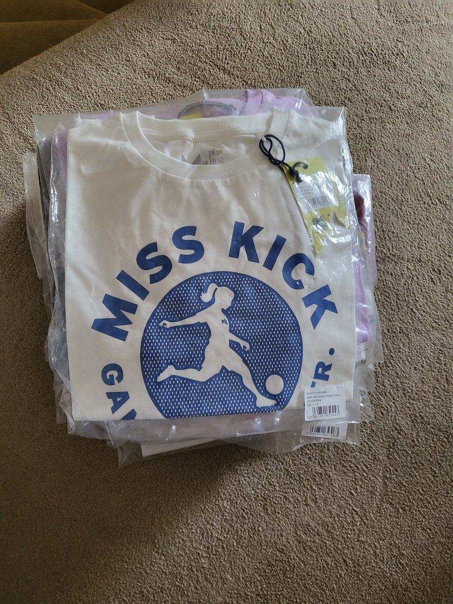 Thank you <a href="/MissKick/">MISS KICK</a> for the load of lovely tees we received our Bicester Girls Social Football Programme today 😀

To give girls athletic clothing made just for them adds to our ambitions to develop a sense of belonging &amp; empowerment through the power of ⚽️

#footballfamily⚽️