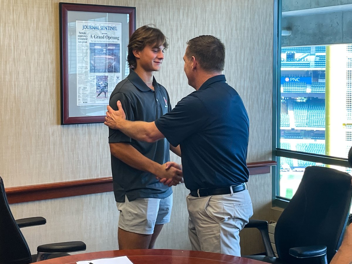 Milwaukee Brewers tweet media