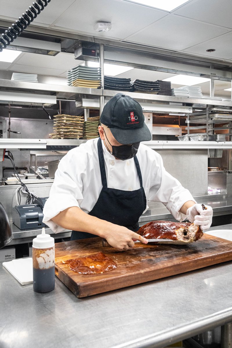 We're tipping our chef's hat to everyone dishing up #TastyDuck today for #NationalCulinariansDay👨‍🍳

We're grateful to work with chefs and recipe creators at restaurants across the country and for all of the home chefs that whip up their duck favorites in their own kitchens.