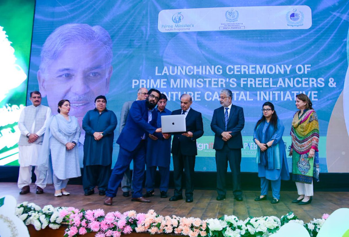 KesooMalKheealD's tweet photo. PM initiative for Freelancer &amp; Venture Capital &amp; National Innovation Award Investor Connect is a wonderful gift to the upcoming generations,Proud of PM’s vision,Applaud the hard work of SAPM Shaza Khawaja, Thank you Romina Khursheed.
@ShazaFK https://t.co/2NAesPFqdL