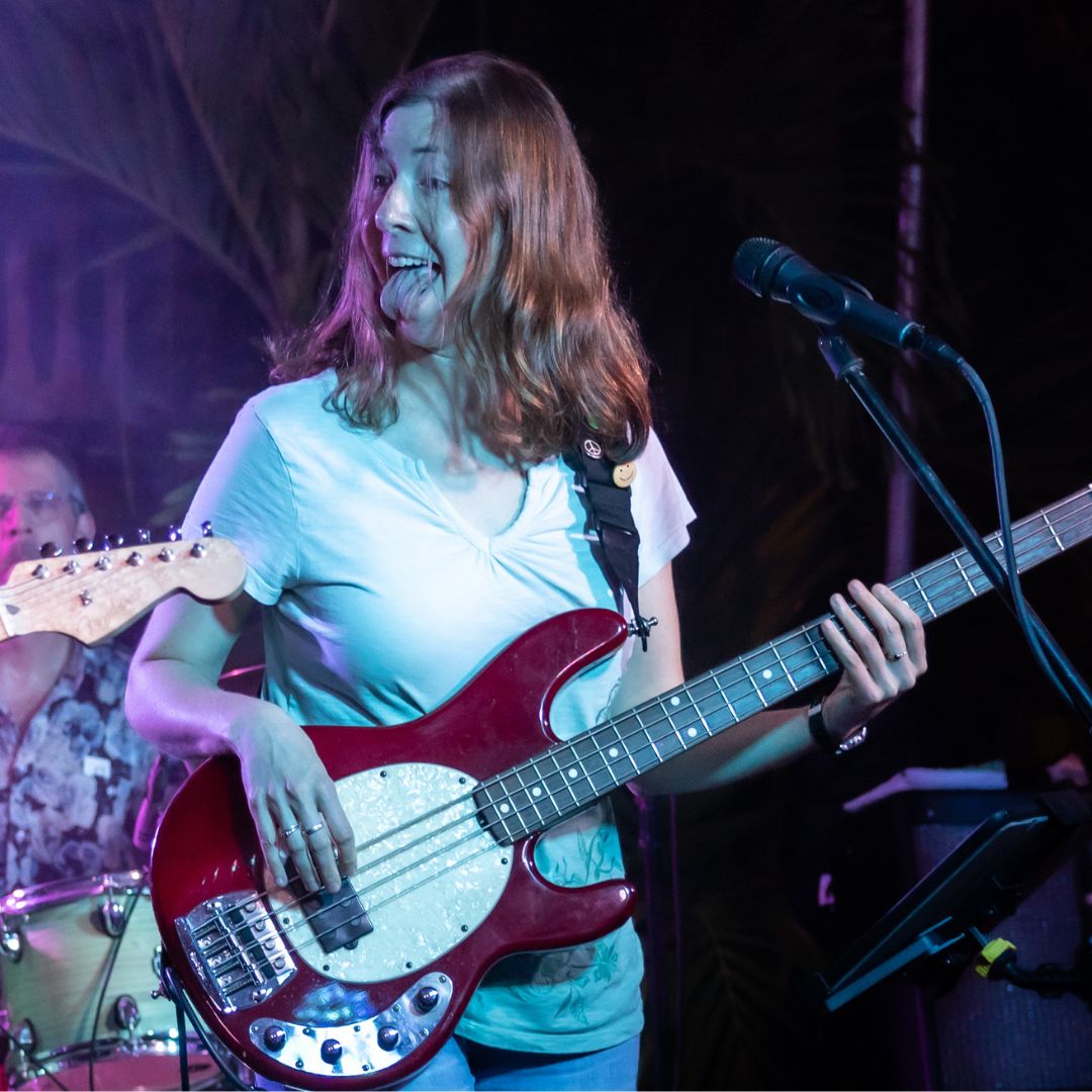 ShakedownFest_'s tweet photo. 🎶 Get ready to groove with the incredible Janis Wallin! 🌴🎸

Join us at Jungle Shakedown as Janis, the funky bassist from @FamilyGrooveCo, brings her infectious rhythms to The Dire Wolves🐺✨

#RockstarVibes #JamBands #LiveMusic #MusicFestival #HippieLife #GoodVibesOnly https://t.co/WTrGF960bP