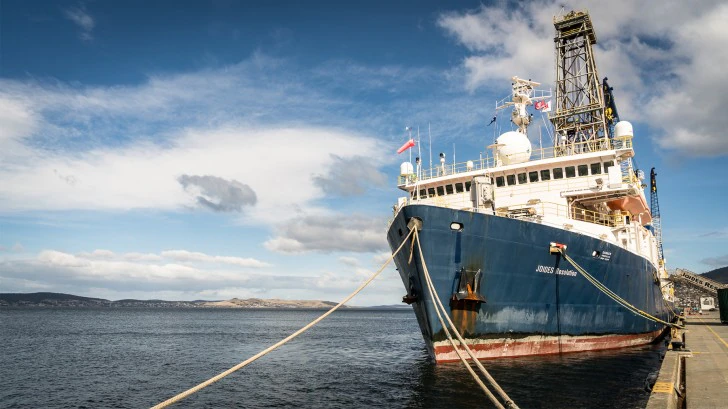 This Drive folder contains our letter, info about the new NSF TIP initiative, the last Ocean Sciences report, the White House Ocean Climate Action Plan, and the 2050 Science Framework, among other resources. Please RT and share! (3/3) drive.google.com/drive/folders/…