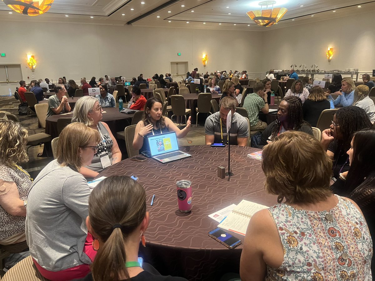 Love learning from our leaders <a href="/AMLE/">AMLE</a> Leadership Institute! <a href="/houstonkraft/">Houston Kraft</a> - your work in practice within our middle schools! #AMLELeaders