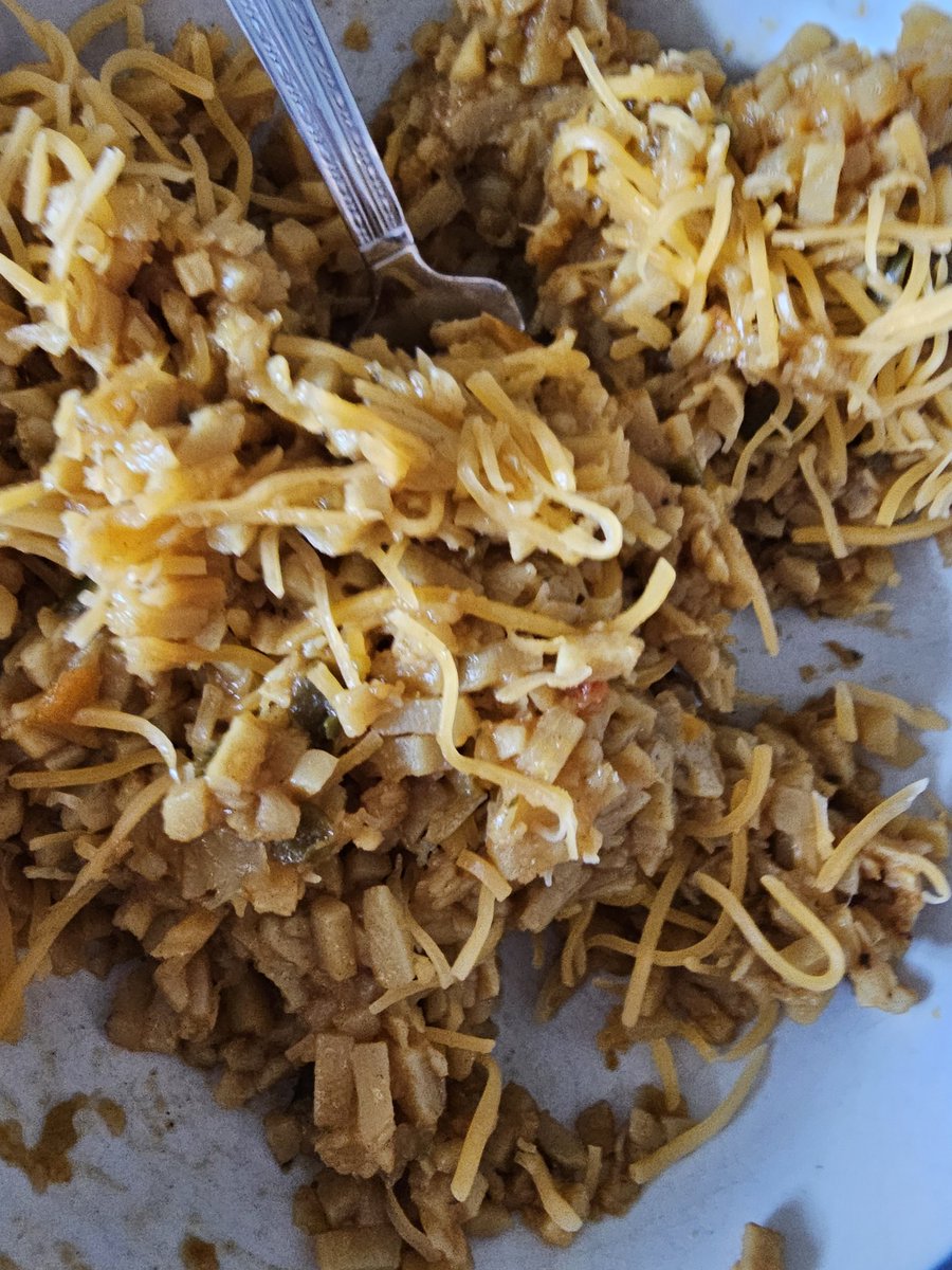 SparkleBigMegan's tweet photo. #Palmini #SpanishRice (with cheese) is my new favorite! Thank you Palmini!! #lowcarbdiet #heartsofpalm https://t.co/ZLC6JBuLtq