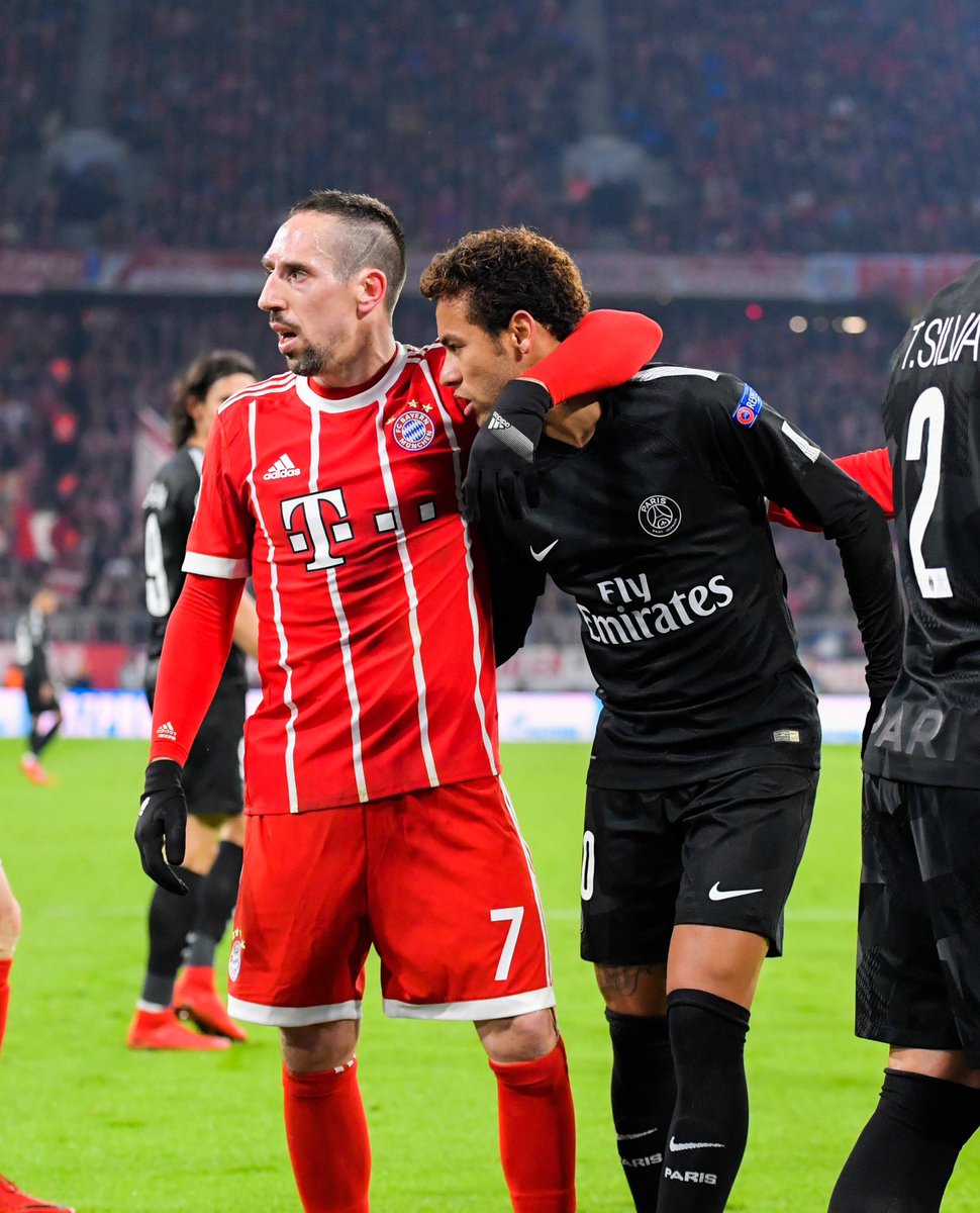 Si les deux ovnis n’existaient pas, Ribéry et Neymar auraient déjà remporté le Ballon d’Or. 🇫🇷🇧🇷🪄