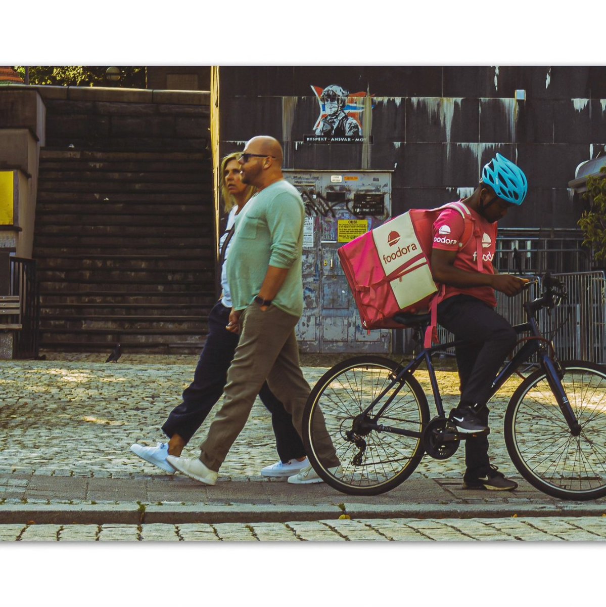 #Transportation #People #Bicycle #city #candidstreet #streetshooter #streetphoto #bergen #norway #thephotowalkpodcast #shapingthelightwithgreg #diginordic #photopluscanonmagazine #photographymasterclassmagazine #canon_photographer #picoftheday