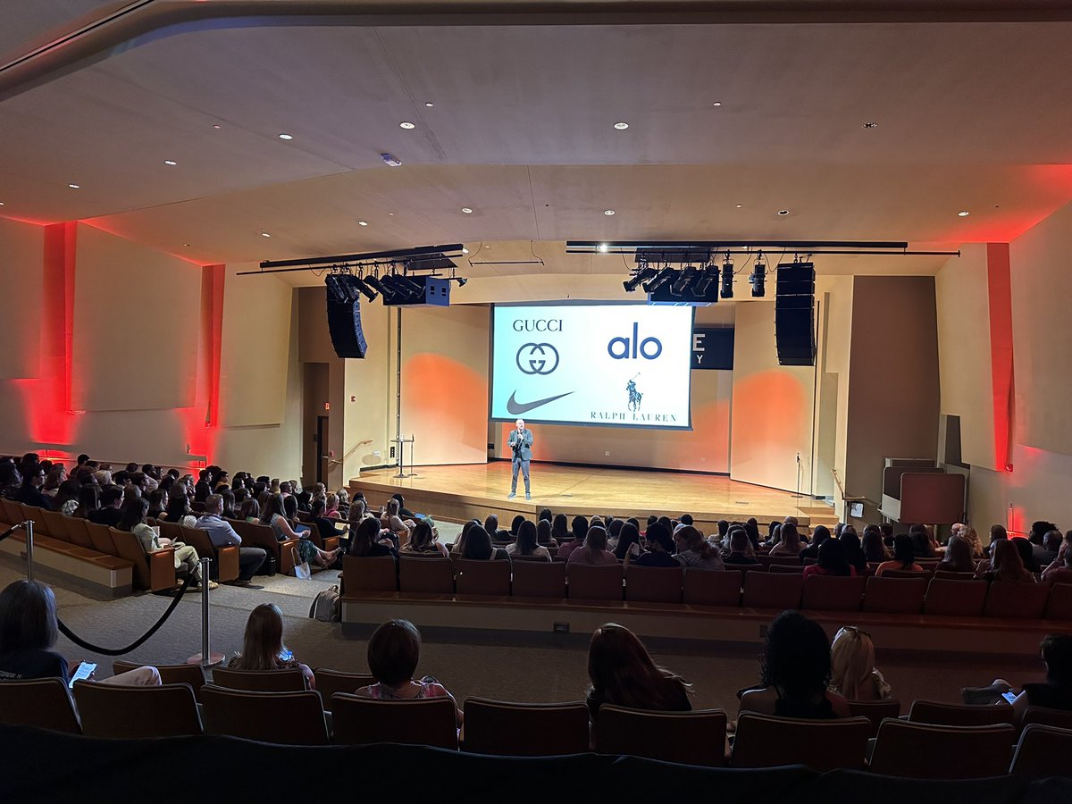 Dustin York tweet media