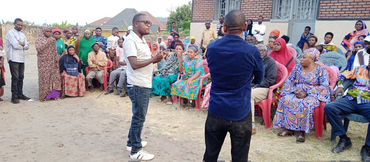 OdetteMukeshim4's tweet photo. Kurwanya ubusinzi, ubwisungane mu kwivuza, ubutumwa bwo kwizihiza umunsi w'Umuganura, Umutekano, Isuku no gukemura ibibazo ni bimwe mubyagarutsweho mu Nteko y'Abaturage yabereye mu Kagari ka #Mpenge yari iyobowe na ES w'ako Kagari @MusanzeDistrict  @manzijp , https://t.co/xfX90lAJLT