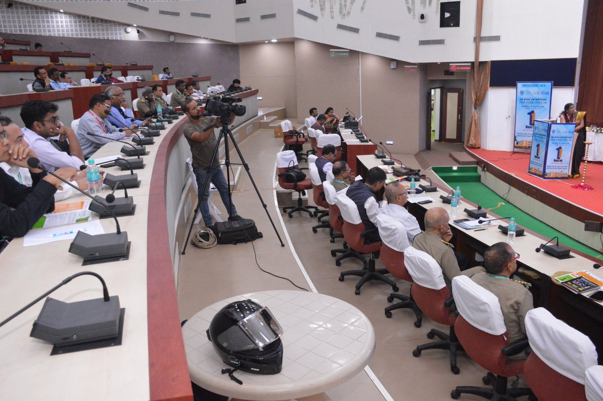 CSIRCRRI's tweet photo. On the 7th & last day of #OneWeekOneLab in #Shillong, Dr. S. Padma's analysis of #TripPatterns & their impact on #publictransport in #Imphal was enlightening. Understanding #travelbehavior helps in better planning!
#TransportationPlanning #CSIRInnovates #IPConclave2023 #OWOL https://t.co/UPDuAeQBTR