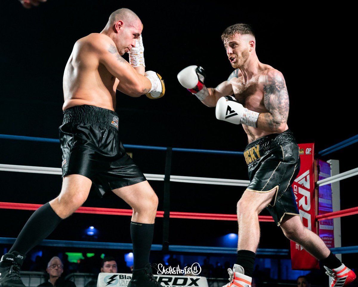 Room for a couple more sponsors if any interest drop me a DM hopefully earn myself a title shot within the next 12 months 🙏