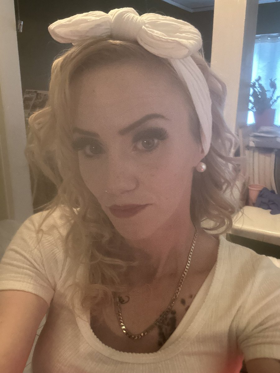 casey mora tweet media