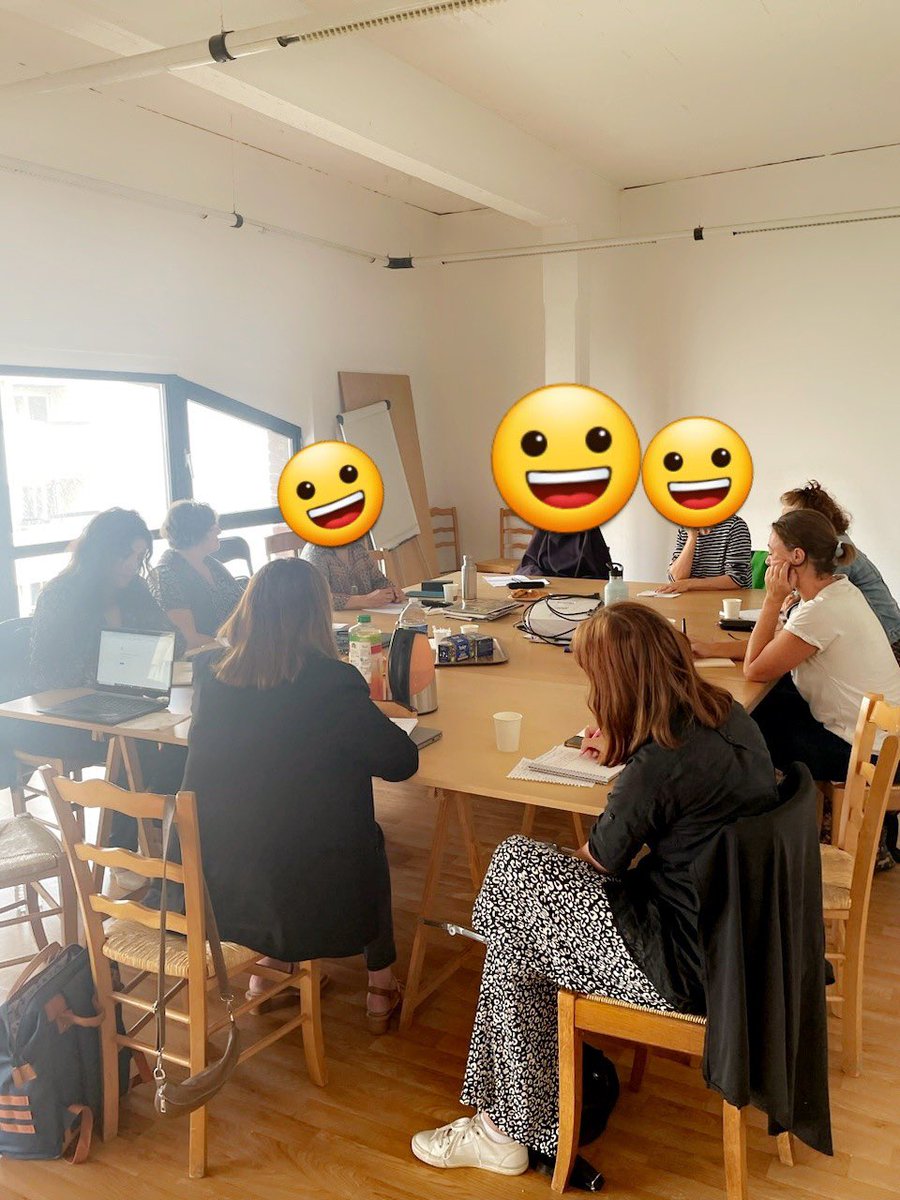 Toly Pro (@tolyv_pro) on Twitter photo Devenir entrepreneuse? Il n’y a pas d’âge ! Pôle emploi et « Force Femmes » vous accompagnent. Temps d’échange convivial, ce matin, entre futures créatrices. @poleemploi_HDF <a href="/ForceFemmes/">Force Femmes</a> <a href="/peixoto_pro/">Karine PEIXOTO</a> <a href="/MKoukebPE/">koukeb mohamed pro</a> #idée #entreprenariat Devenir entrepreneuse? Il n’y a pas d’âge ! Pôle emploi et « Force Femmes » vous accompagnent. Temps d’échange convivial, ce matin, entre futures créatrices. @poleemploi_HDF <a href="/ForceFemmes/">Force Femmes</a> <a href="/peixoto_pro/">Karine PEIXOTO</a> <a href="/MKoukebPE/">koukeb mohamed pro</a> #idée #entreprenariat