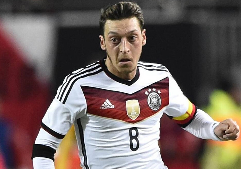 Deutscher kann man sein, aber niemals werden!