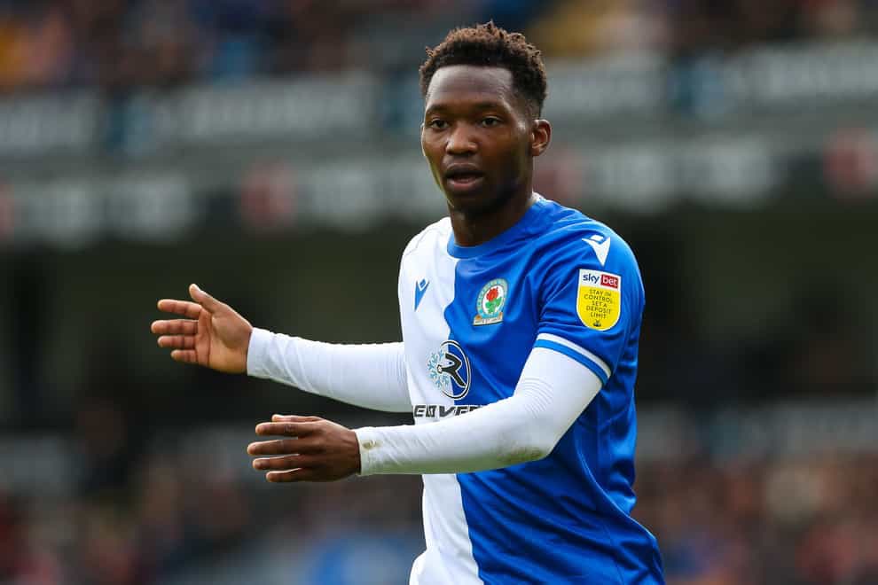 ✍️ @Rovers have confirmed that Tayo Edun’s not so secret move to Charlton is now complete. The deal will reportedly include a small fee and add one for Rovers. 

Best of luck with everything going forward @TayoEdun.

🔵⚪️

@IrelandRoversFC | #Rovers