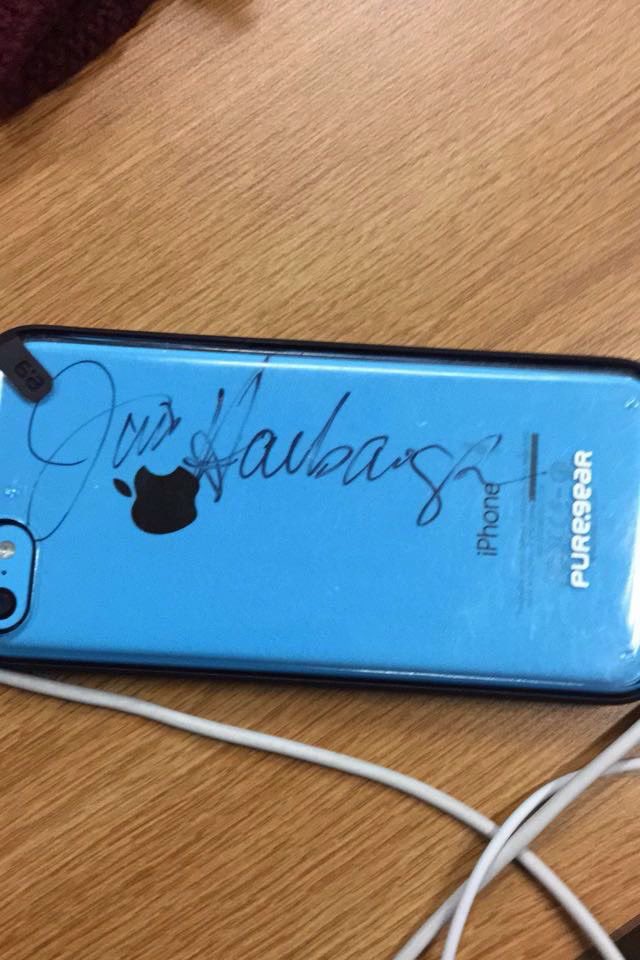 shaqdej's tweet photo. here’s my iPhone 5C autographed by jim harbaugh in 2015 #freeharbs https://t.co/wscAoG2Sm1