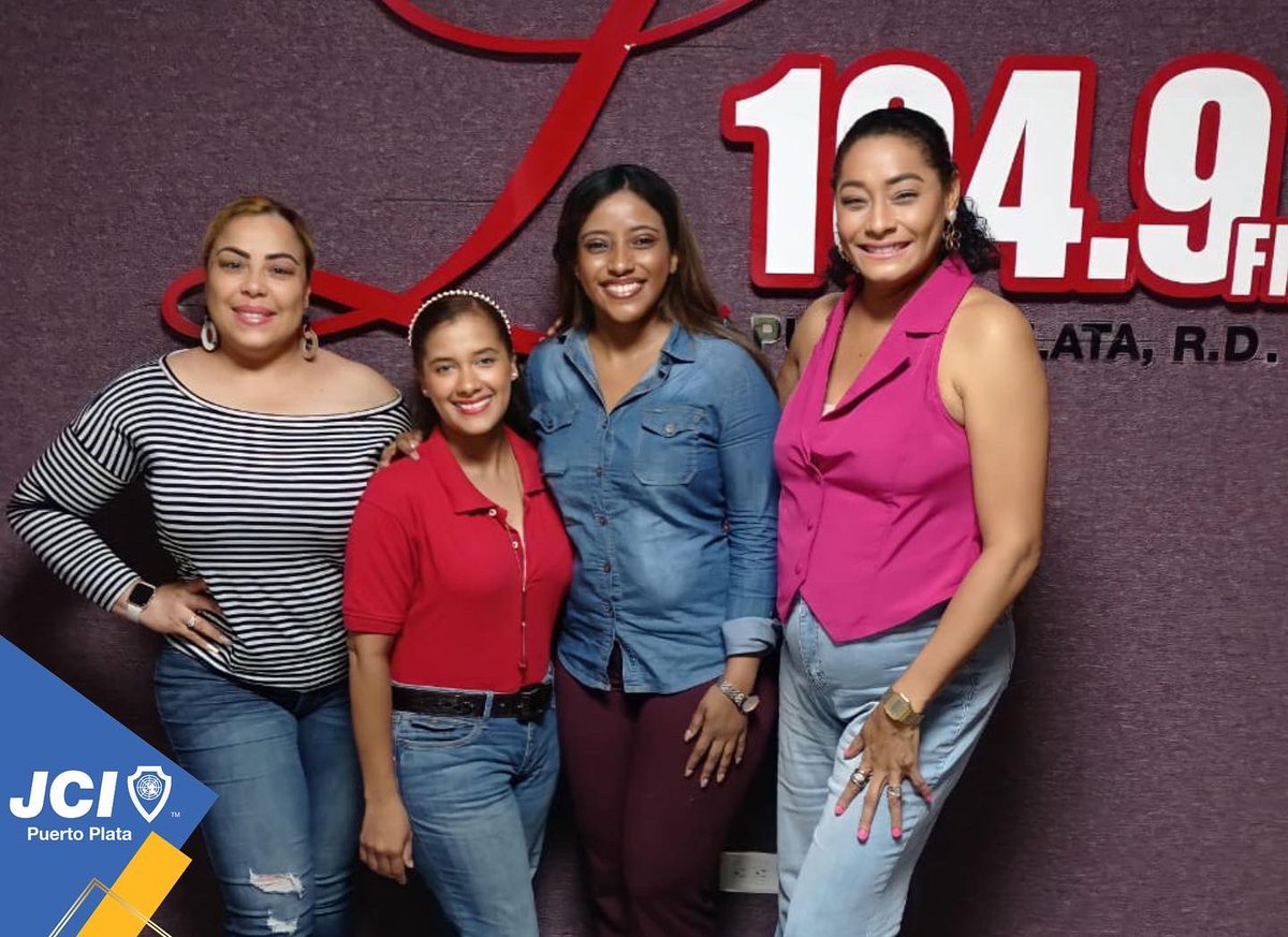 JCIPOP's tweet image. #JCIPOP TURN ON THE RADIO 🎙🔥

Visitamos un espacio radial que consideramos nuestra casa, @encabinason3, nos abren sus puertas una vez más y reciben a la Vicepresidente @sarayrocio_lr  y la Asesora Legal @yosmeryggonzalez.

Gracias por recibirnos 
. . .
 #JCIRD #JCIPOP  #jcinew.