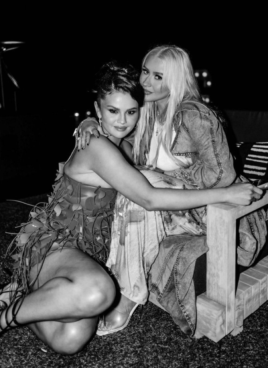 xtina's tweet photo. Love these girls @selenagomez @karolg 💘 https://t.co/uGG9p1QzYx