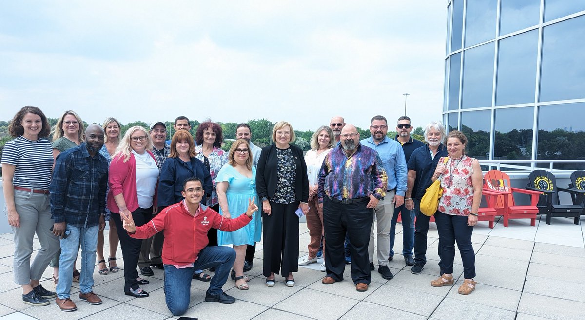 UniforTheUnion's tweet image. Today #Unifor National Leadership had a great meeting with @Unifor2002 to address important issues affecting aviation workers. From fair wages to better working conditions, we're fighting together to move  aviation workers forward. #canlab #cdnpoli