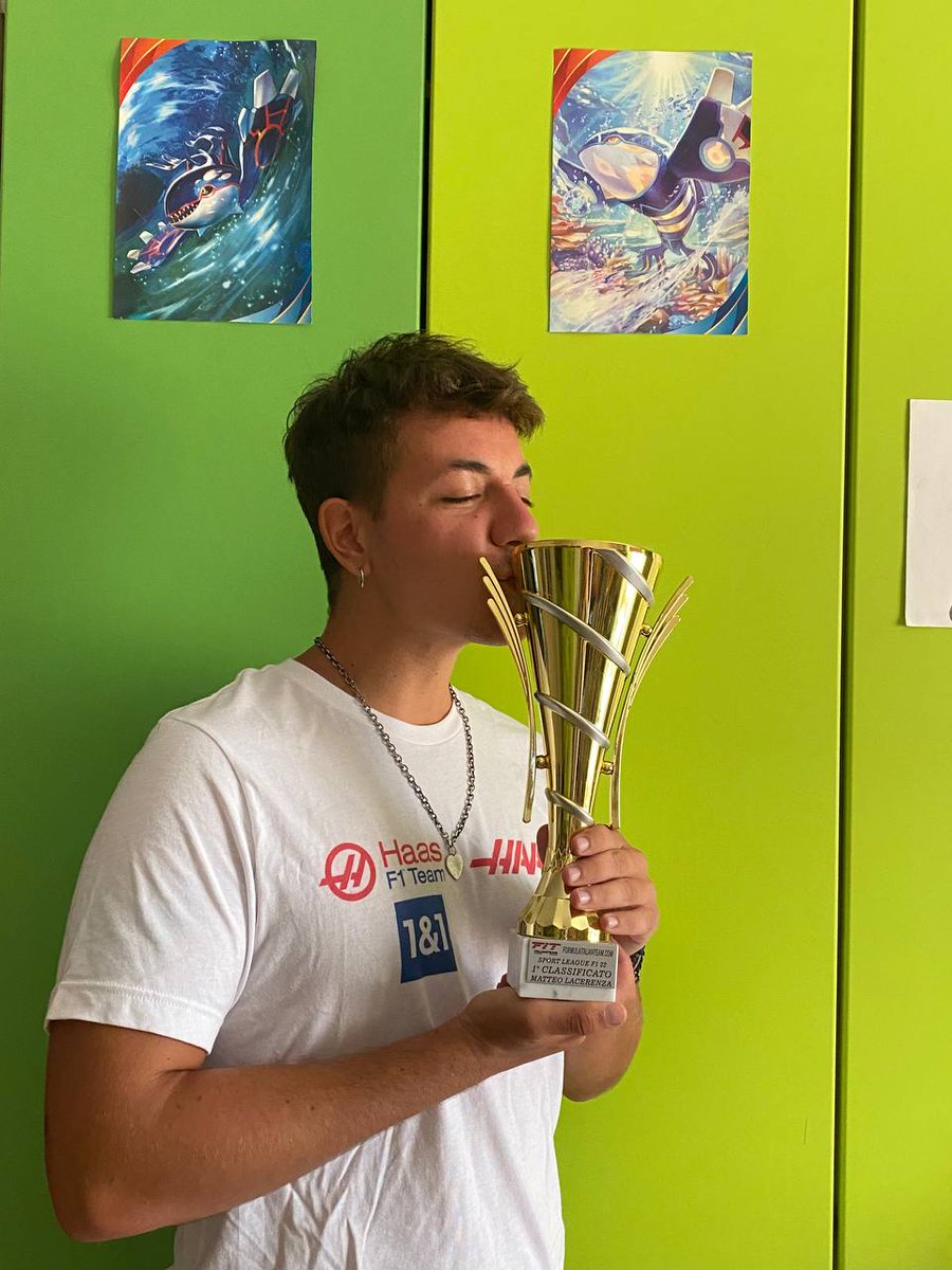 F1Italianteam's tweet photo. Momenti di gloria โจ
Ecco qui tutti i vincitori dei campionati FiT 2022/2023 insieme alle loro nuove amiche.๐
#JSportVR46 Master League
#Kartista98Crg Pro League
#SchumiLegend Sport League
#Gallians34 Prime League
#CampionatiFiT #esports #gaming #racing #simracing #F122 https://t.co/56lT3iBPYj