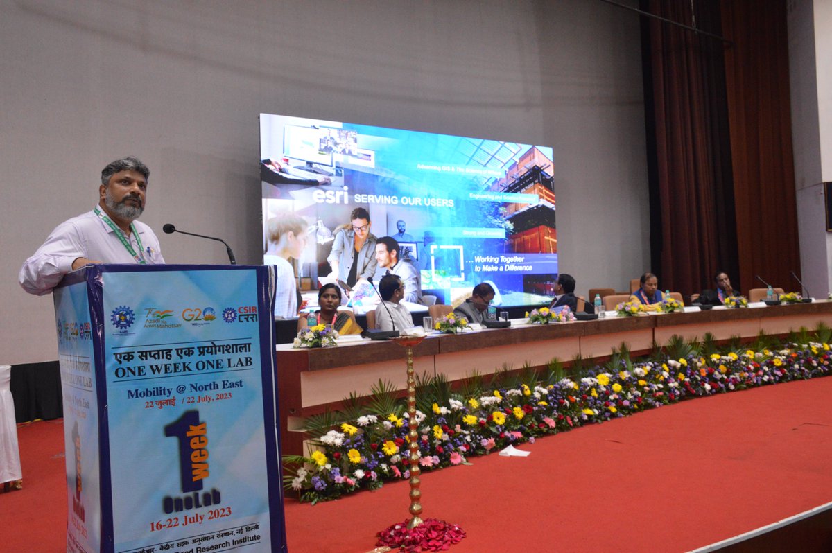 CSIRCRRI's tweet photo. On the 7th & last day of #OneWeekOneLab in #Shillong, Mr. @ddighal's insights into the Role of #GIS in #TransportationPlanning were eye-opening. #Technology plays a significant role in enhancing #transportsystems!
#CSIRInnovates #IPConclave2023 #OWOL #InnovativeTechnologies https://t.co/dQKC4n8lj9