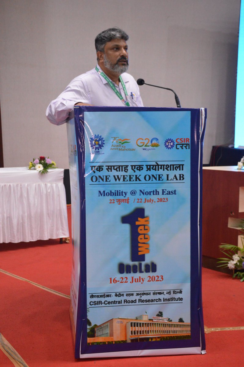 CSIRCRRI's tweet photo. On the 7th & last day of #OneWeekOneLab in #Shillong, Mr. @ddighal's insights into the Role of #GIS in #TransportationPlanning were eye-opening. #Technology plays a significant role in enhancing #transportsystems!
#CSIRInnovates #IPConclave2023 #OWOL #InnovativeTechnologies https://t.co/dQKC4n8lj9