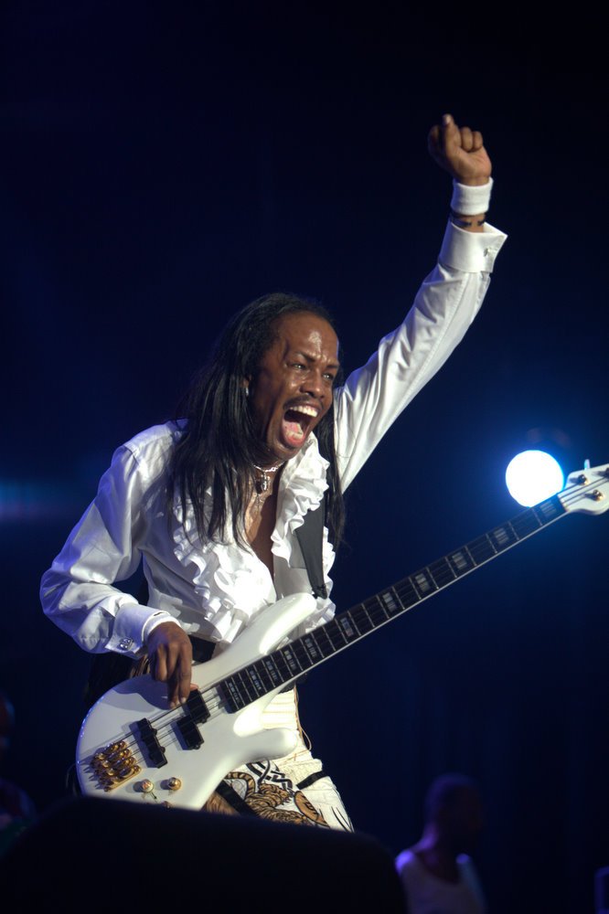 TheVelvetVoyce's tweet photo. Tweeps. Earth Wind &amp; Fire's Verdine White turns 72 today!
Let's show him all the birthday love! 🥳 https://t.co/N6c0YAefTQ