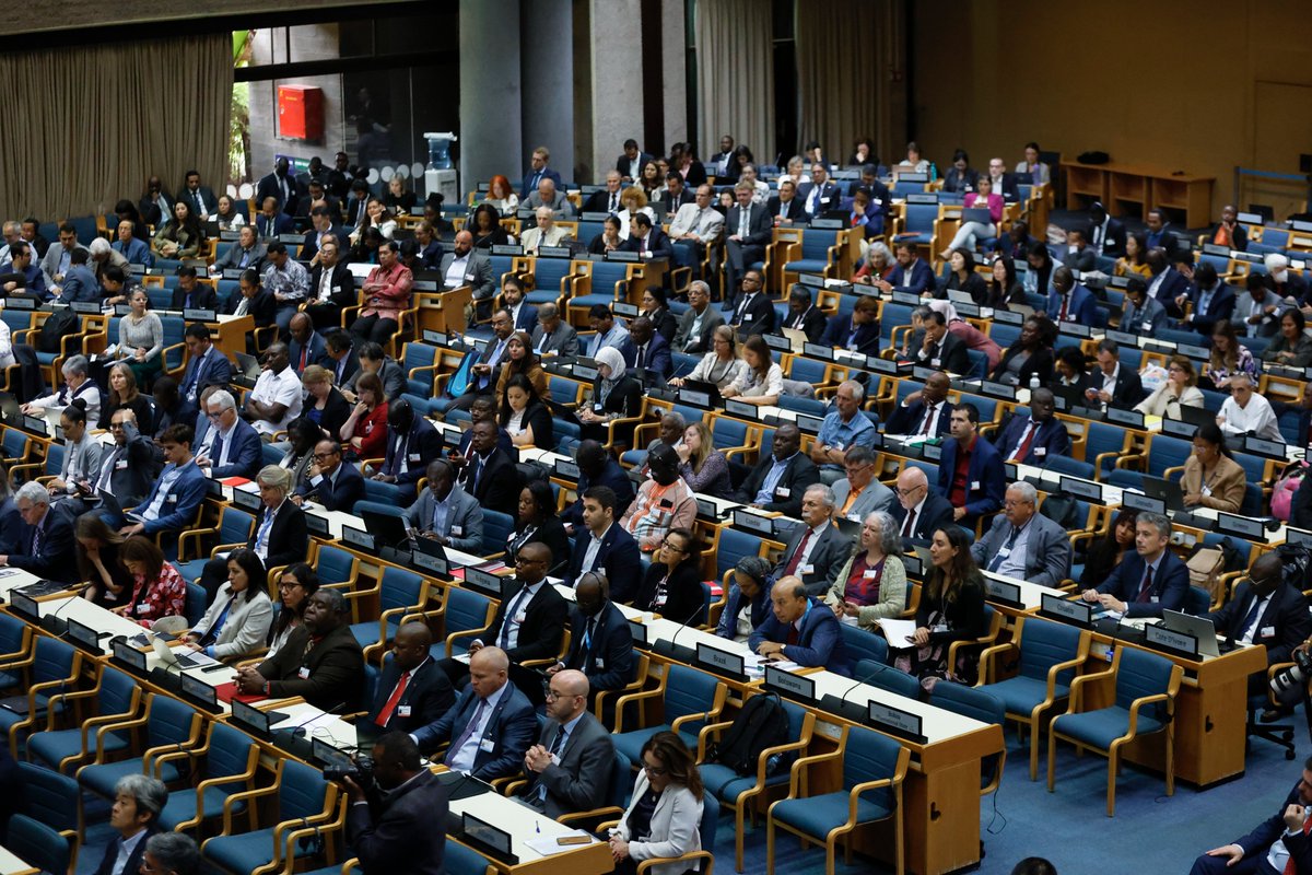 IISD_ENB's tweet photo. As the world suffers through record-breaking heatwaves, floods, and wildfires, @IPCC_CH delegates have gathered in Nairobi to elect the leaders who will guide the next phase of the #IPCC's work.
Highlights ➡️ https://t.co/5lPlgkPUzC
#climate #climatechange #IPCC59 https://t.co/1Vfzw380GC