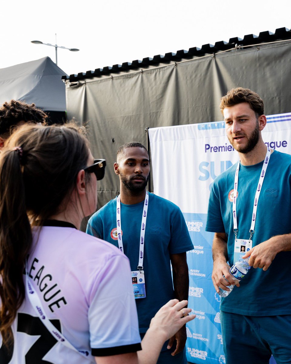 digisportsmgmt's tweet photo. #TeamDSM are Stateside 🇺🇸 

We are supporting our client @AveryDennisonTS with live fan activations for the @premierleague Summer Series Tournament.

Philadelphia ✅
Atlanta 🔜

#PLSummerSeries @PLinUSA https://t.co/kz679T9NSR