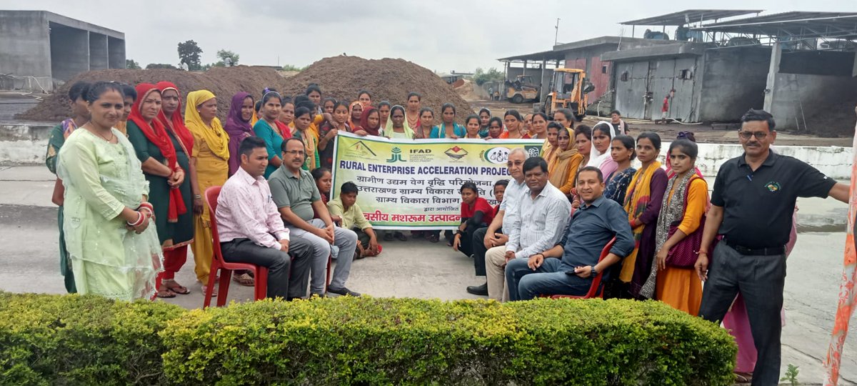 GramotthanHRD's tweet photo. Today, on 25-07-23, two days #mushroom production training, women of Narsan's group were completed, all the women were very happy after getting the training, & thanked #REAP_Project Haridwar, #DPM Mr. Sanjay Sir @SANJAYK47559742, & all the trainers.
#KM
@REAPUttarakhand
@ukcmo https://t.co/c6xnai37kK