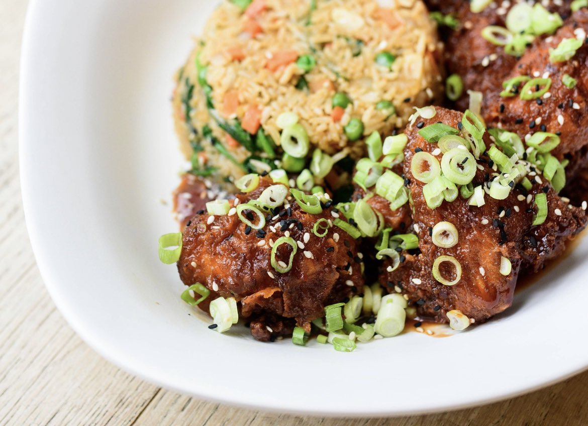 assemblyva's tweet image. On tonight’s menu: General Tso’s Crispy Chicken, made with half chicken, spinach and served with a side of fried rice.  

Head to Beng Being to enjoy 👉 order.toasttab.com/online/dmk-ros… #LiveAssembly